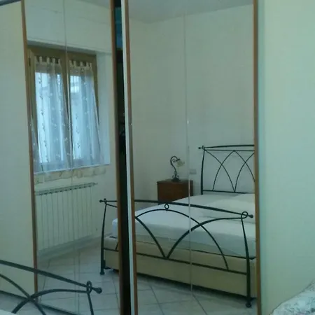 Casa Gialla * Santo Stefano di Magra
