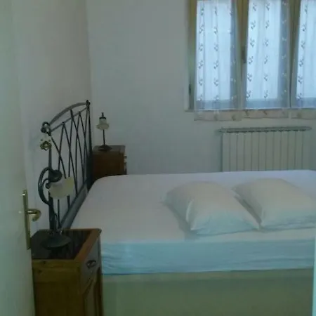 Casa Gialla * Santo Stefano di Magra